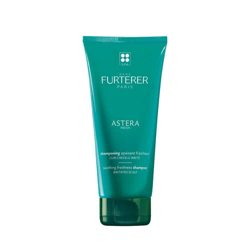 Tube verte avec texte blanc. Inscription: FURTERER PARIS, ASTERA FRESH. Shampooing pour cuir chevelu irrité.