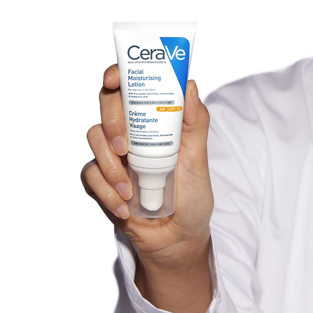 CeraVe Feuchtigkeitsspendende Gesichtscreme SF 25