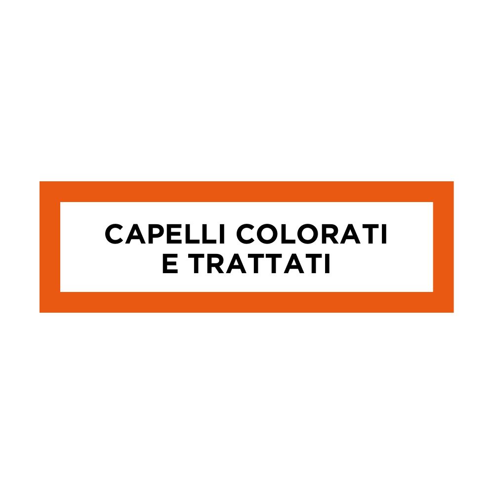 Orangefarbener Balken mit weißem Text: CAPELLI COLORATI E TRATTATI.