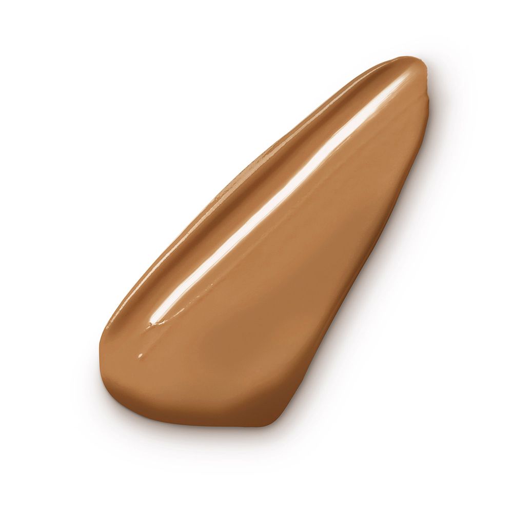 Échantillon de maquillage étalé, teinte 65 Coffee. Couleur brun clair.