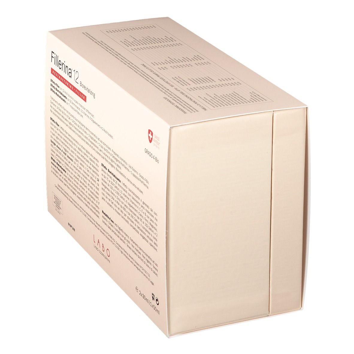Vue oblique de la boîte Fillerina 12 Biorevitalizing. Carton blanc avec informations et croix suisse.
