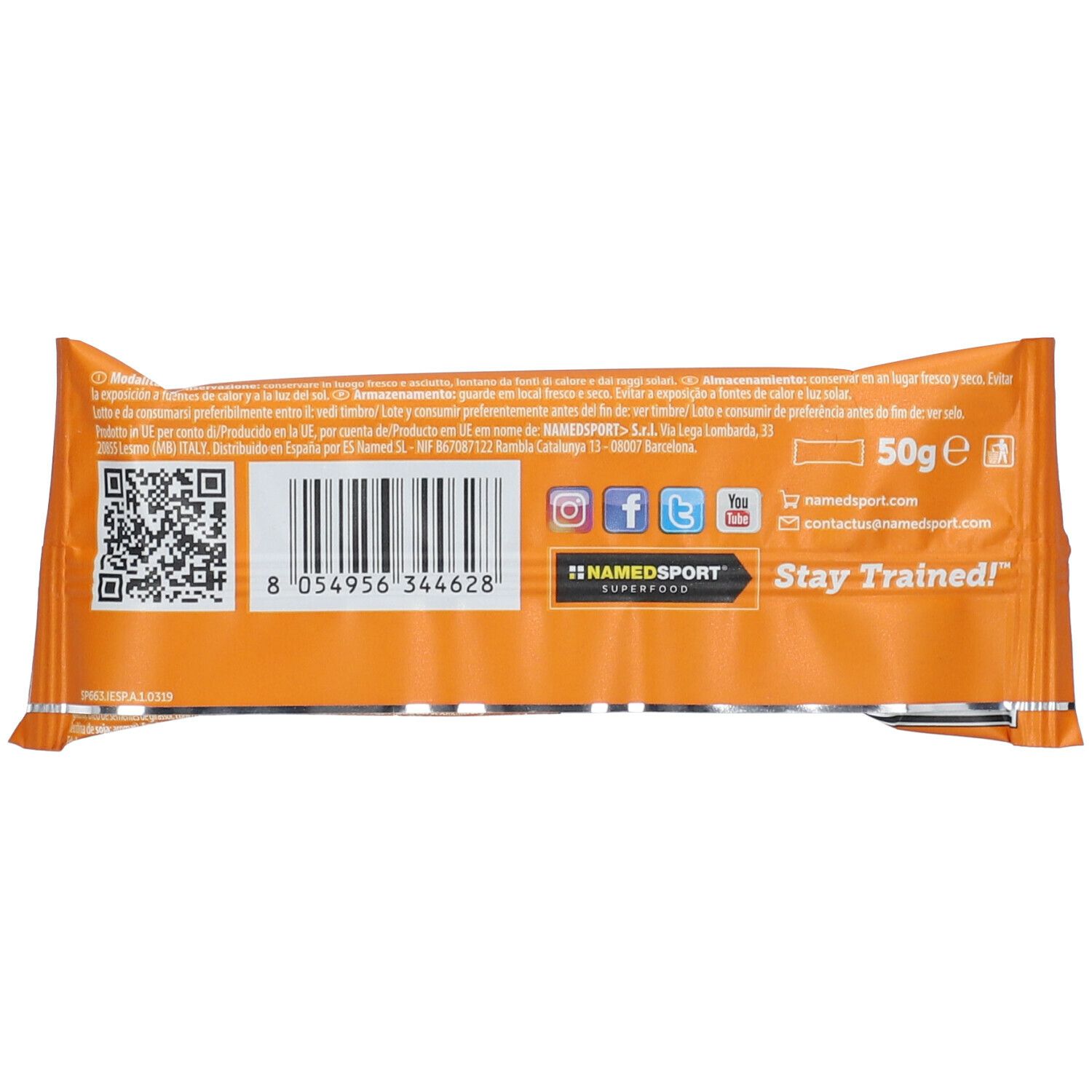 Rückseite der Proteinriegel-Verpackung. Orangefarben mit Text, QR-Code, Logos und Nährwertangaben. Enthält 50g.