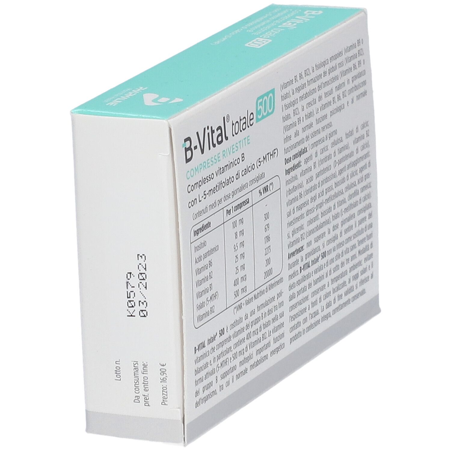 B-VITAL totale 500 Packung, Seitenansicht. Enthält Informationen zu Inhaltsstoffen und Verfallsdatum. Text in italienischer Sprache.