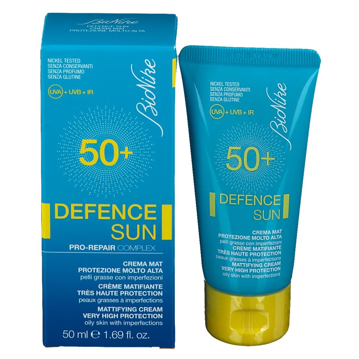 Türkisfarbene Schachtel und Tube. Aufschrift: 50+, Defence Sun, Mattierende Creme. Marke: BioNike. Mit Pro-Repair Complex.