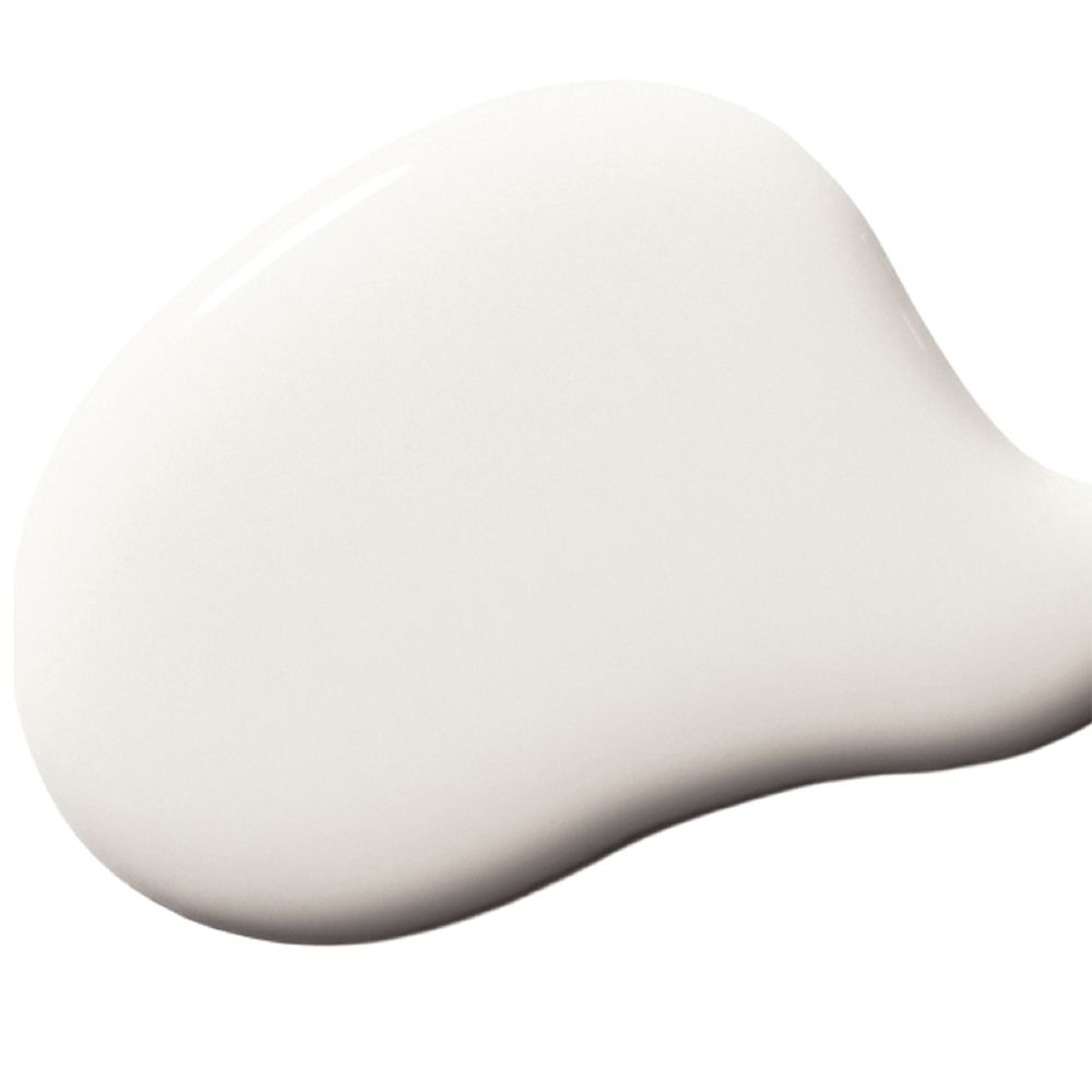 Goutte blanche en forme de larme. Surface lisse.