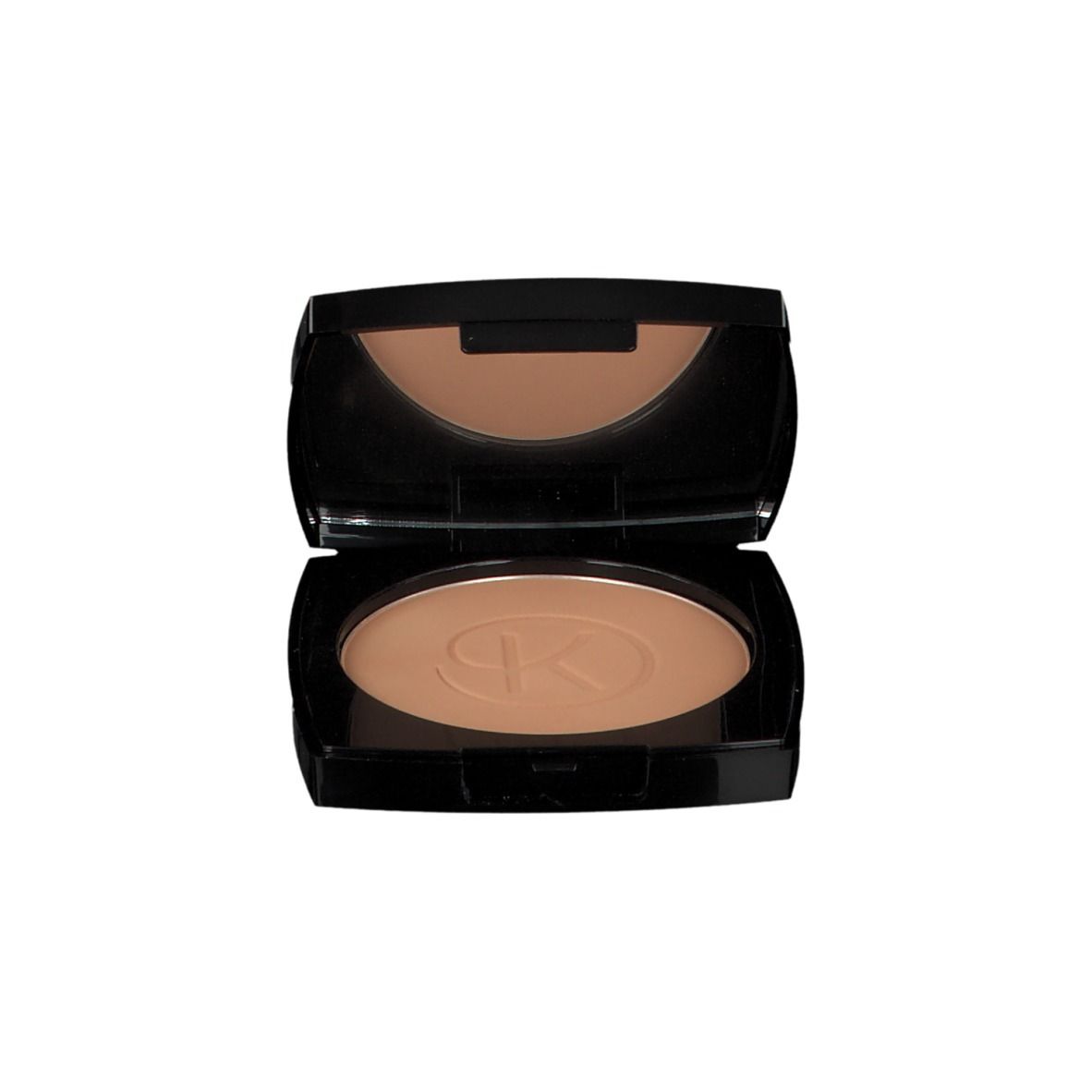 Kompaktpuder in schwarzer Dose mit geöffnetem Deckel. Der Deckel hat einen Spiegel. Der Puder ist hellbraun.