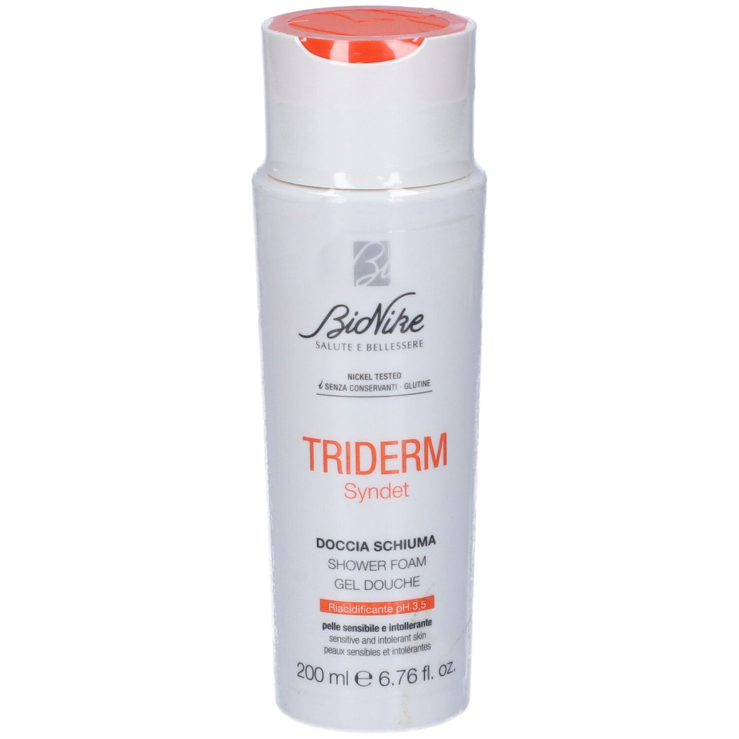 Weiße Flasche mit orangefarbenem Deckel. Aufschrift: Triderm Syndet, Duschgel, pH 5.5. Marke: BioNike.