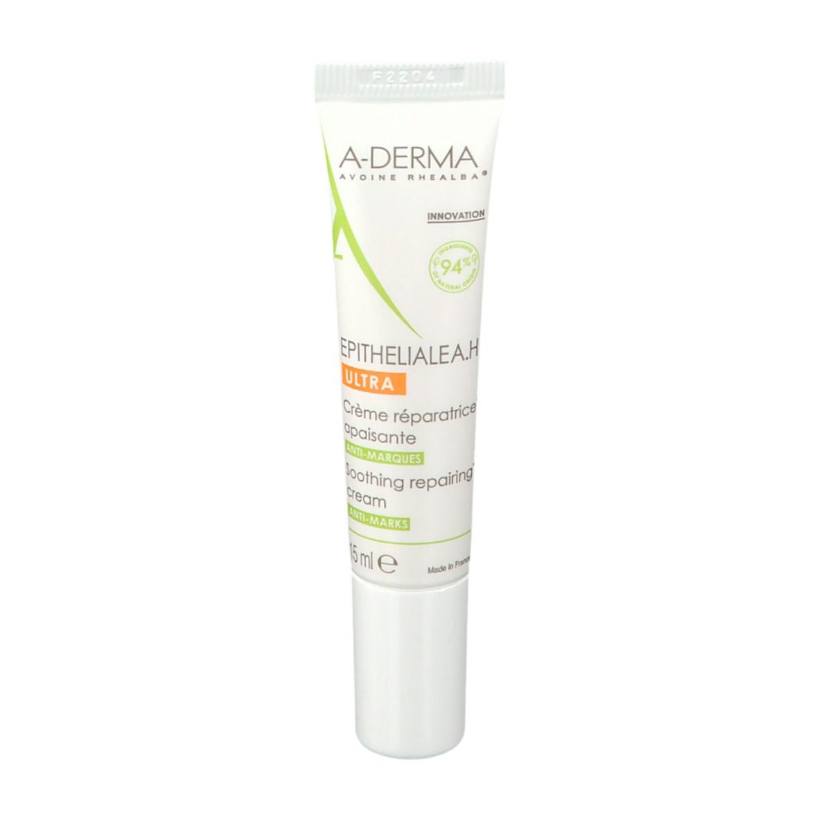 Creme-Tube, weiß mit grüner und orangefarbener Beschriftung. Enthält 15 ml. Marke A-DERMA, Produktname EPITHELIALE A.H. ULTRA.