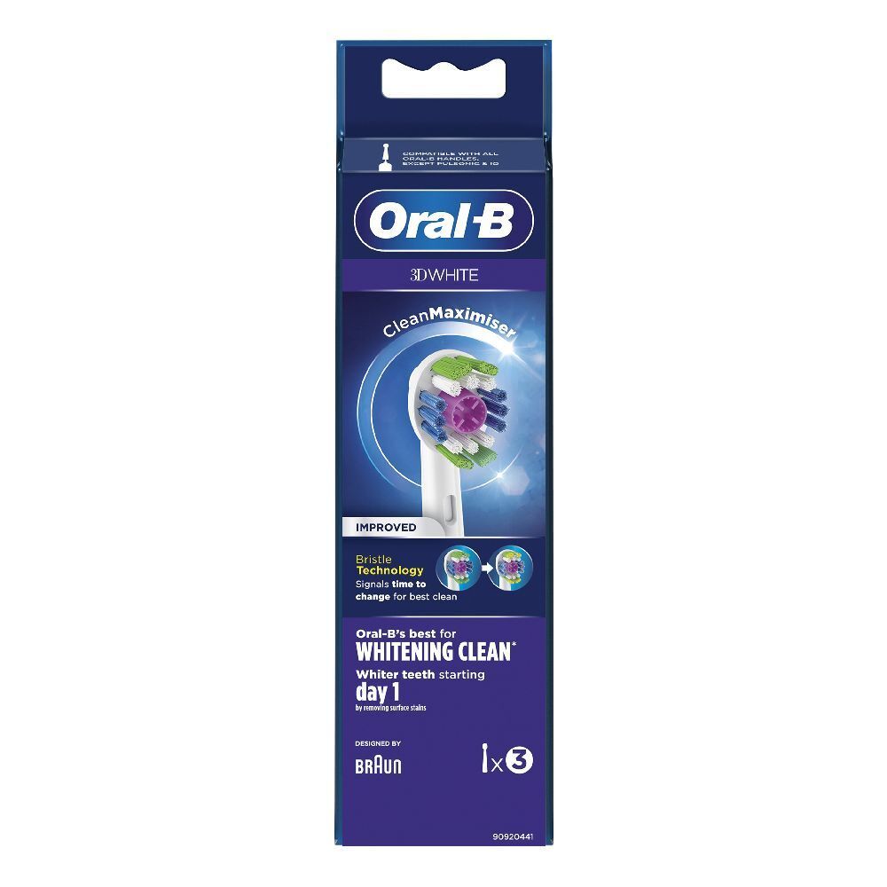 Recharges de brosse à dents dans un emballage. Oral-B 3D White CleanMaximiser. Emballage bleu avec image et texte.