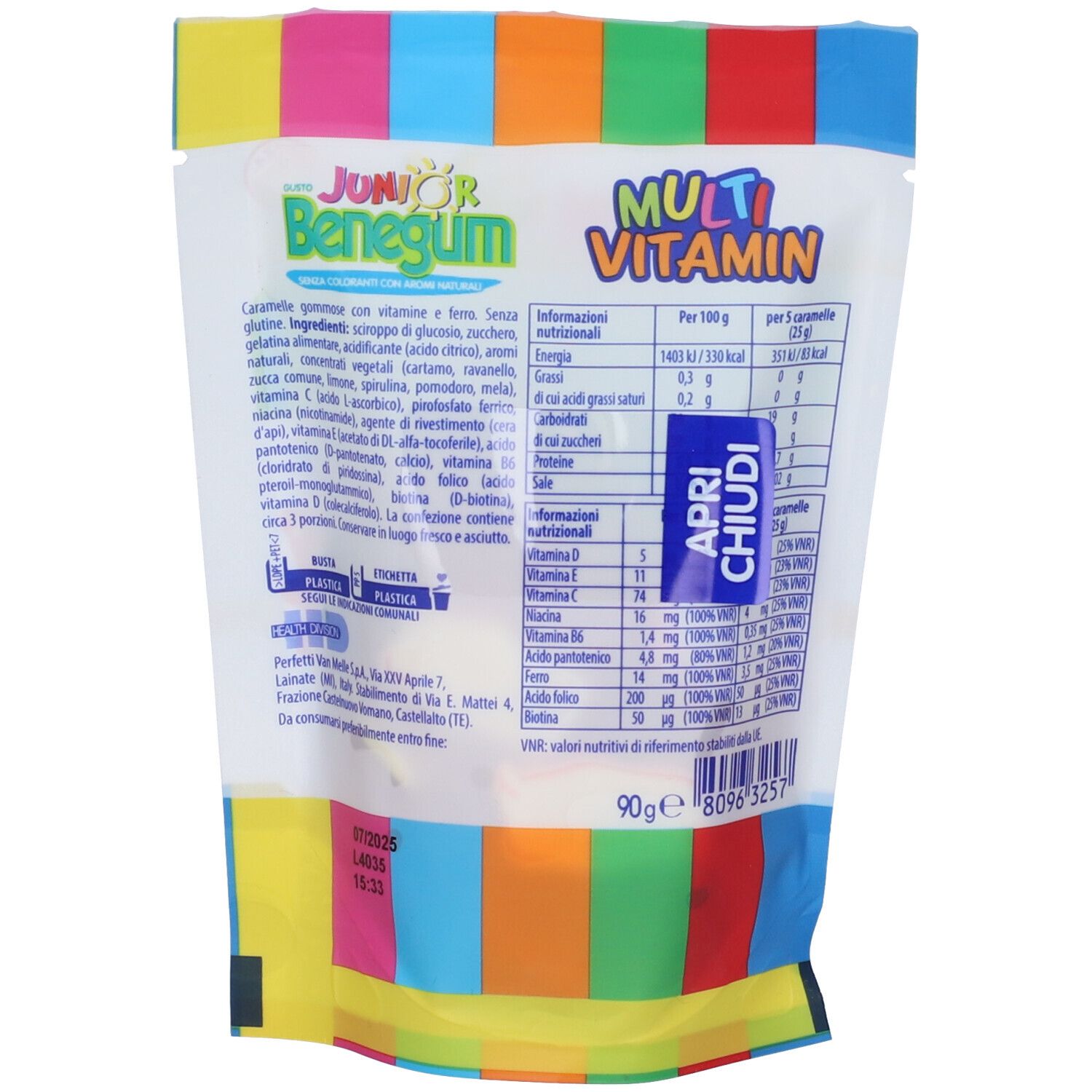 Rückseite der Junior Benegum Multi Vitamin Verpackung. Enthält Text über Inhaltsstoffe und Nährwertangaben. 'Apri chiudi' Aufkleber.