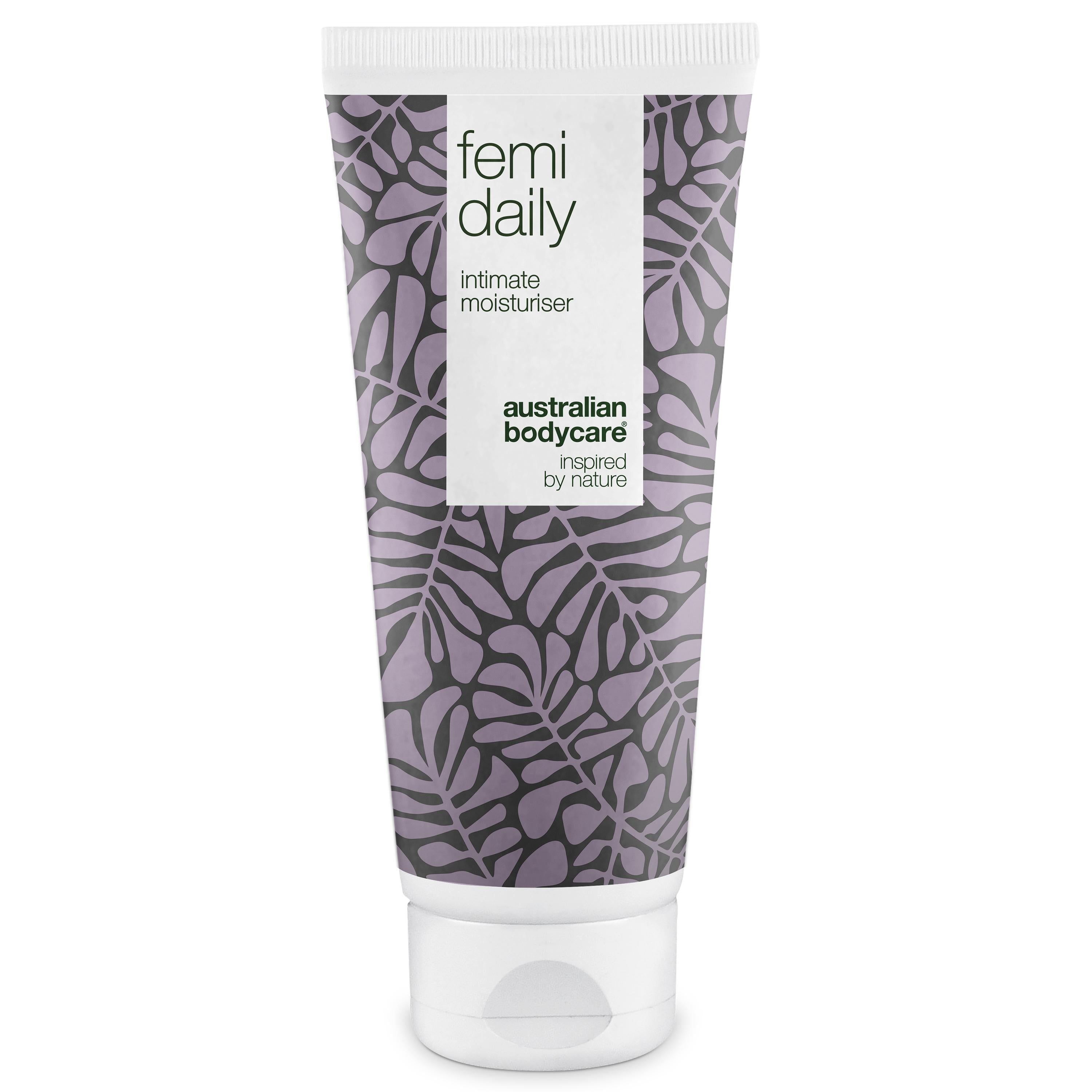 Tube de crème hydratante intime. Bouchon blanc, motif violet. Texte : Femi Daily, Intimate Moisturiser, Australian Bodycare.