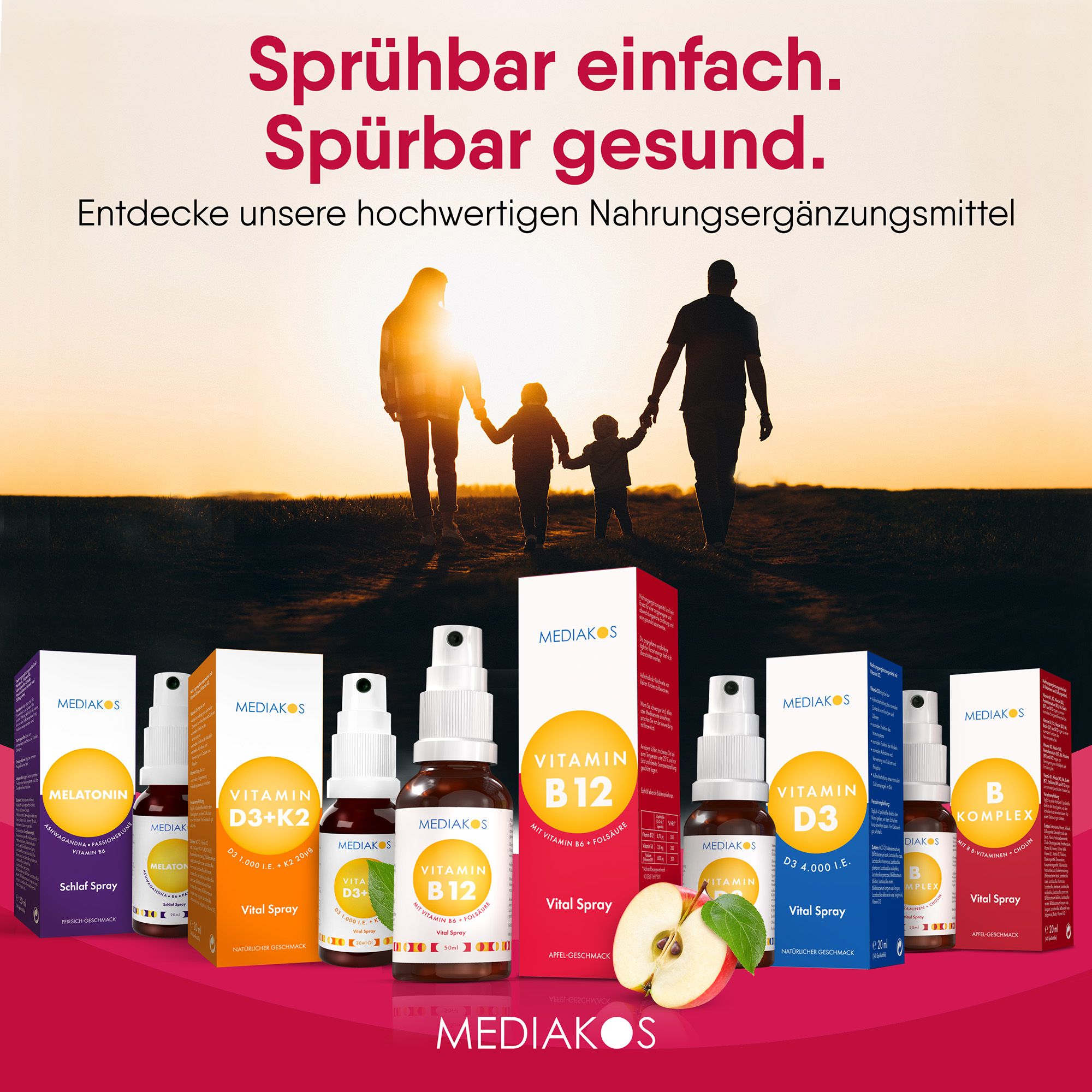 Verschiedene Produkte der Marke Mediakos. Flaschen und Schachteln mit Text: Vitamin B12, D3+K2, D3, B-Komplex. Familie im Hintergrund.