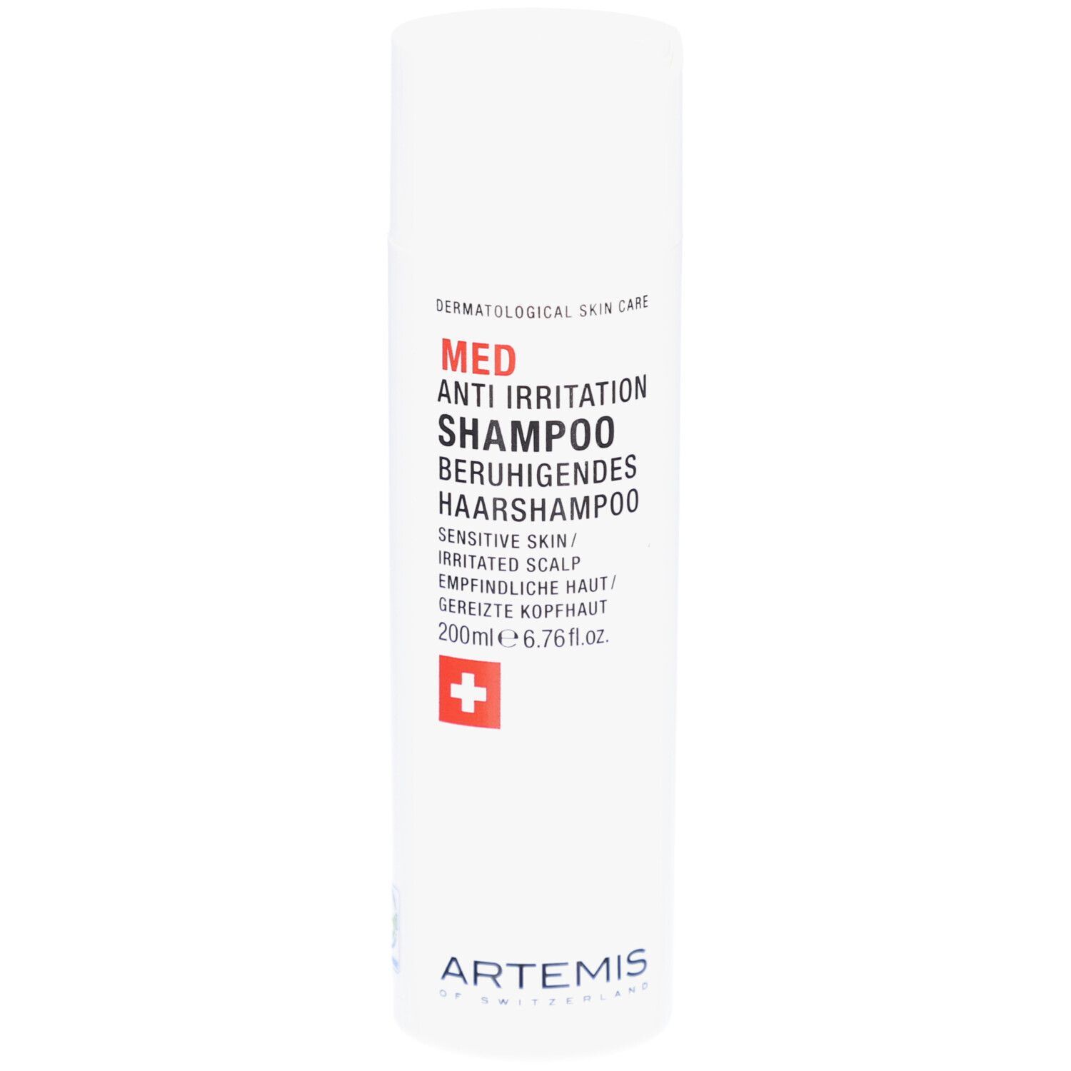 Weiße Flasche mit roter und schwarzer Schrift. Schweizer Kreuz. Produktname: Med Anti Irritation Shampoo. Marke: Artemis.